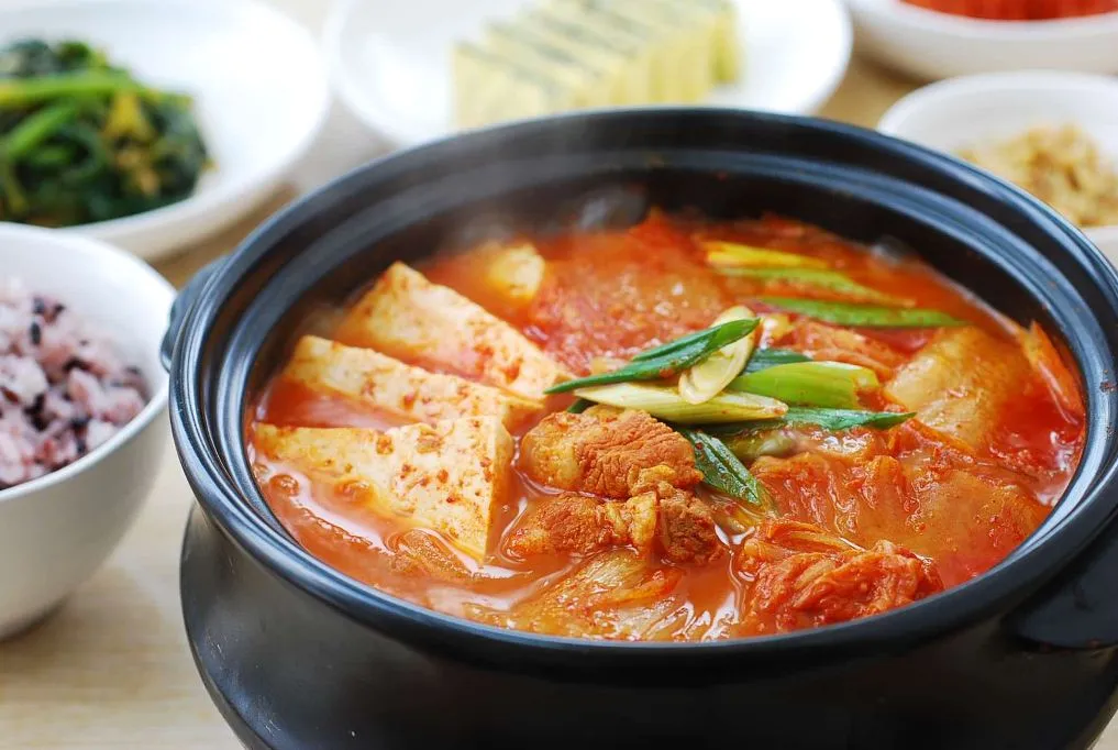 초보자도 실패 없는 김치찌개 황금 레시피